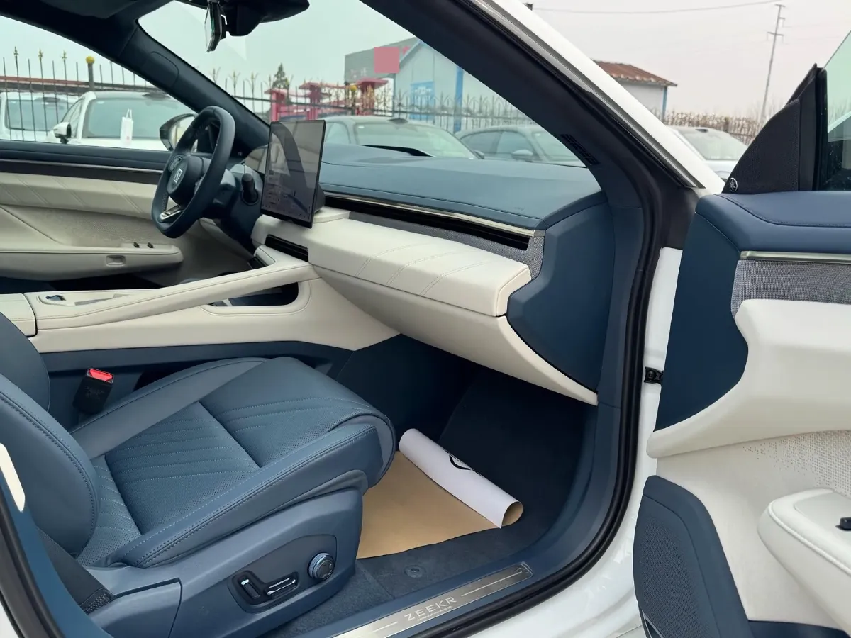 2025 Zeekr 001 BEV 100KWH,autocango,china used car exporter,china ev exporter,chinese used car exporter,chinese used ev exporter