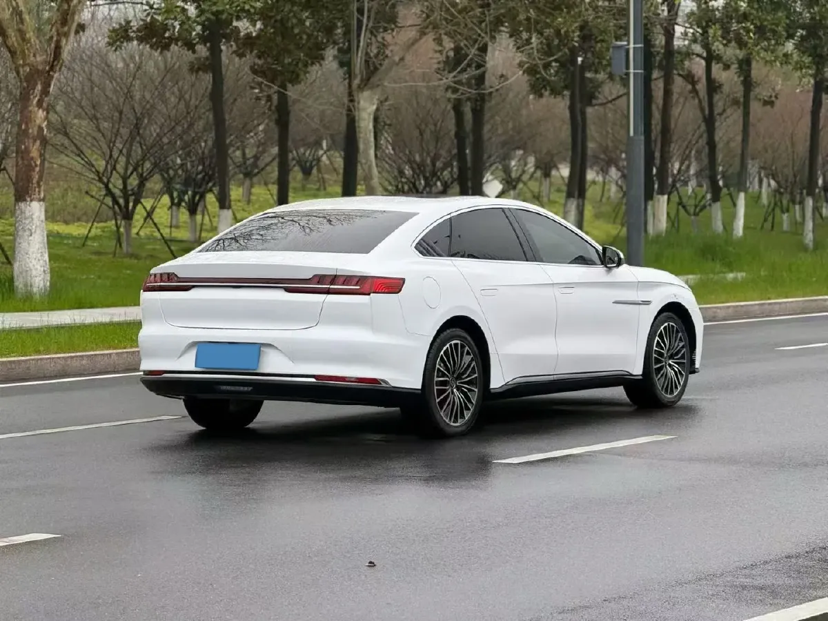 2020 WEY VV7 2.0T 227HP L4 7DCT PHEV,autocango,china used car exporter,china ev exporter,chinese used car exporter,chinese used ev exporter