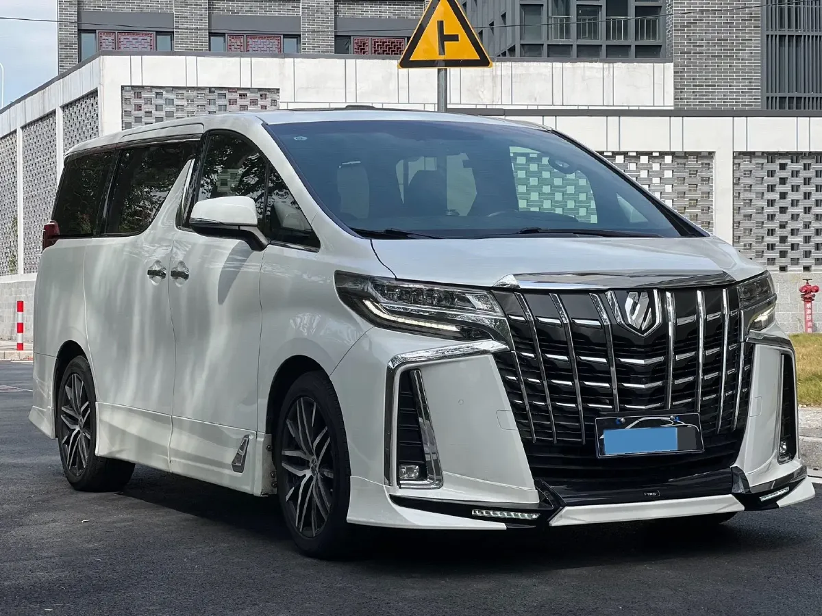 2018 Toyota Alphard 3.5L 301HP V6 8AT,autocango,china used car exporter,china ev exporter,chinese used car exporter,chinese used ev exporter
