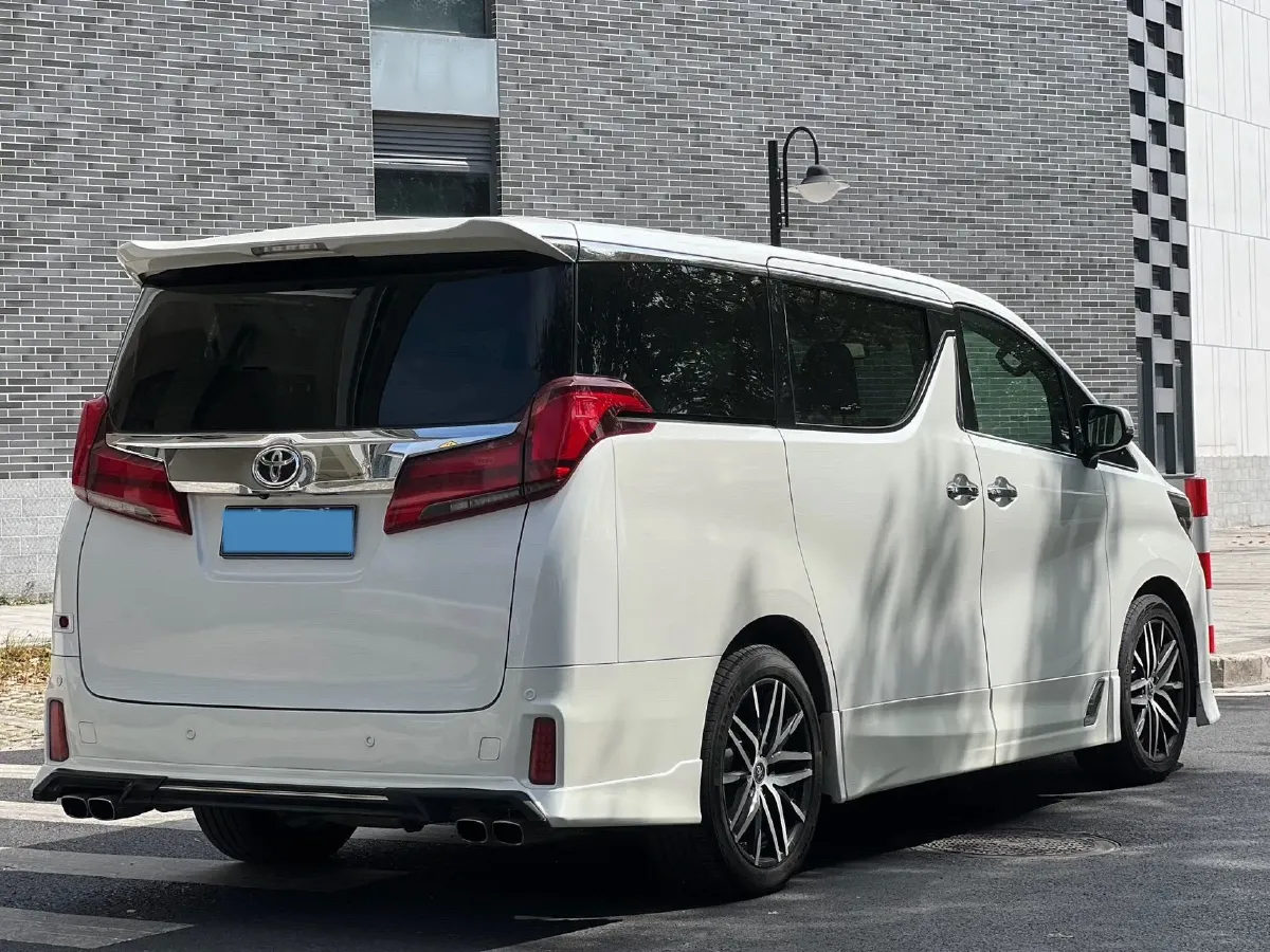 2018 Toyota Alphard 3.5L 301HP V6 8AT,autocango,china used car exporter,china ev exporter,chinese used car exporter,chinese used ev exporter