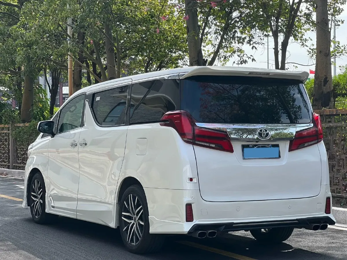 2018 Toyota Alphard 3.5L 301HP V6 8AT,autocango,china used car exporter,china ev exporter,chinese used car exporter,chinese used ev exporter