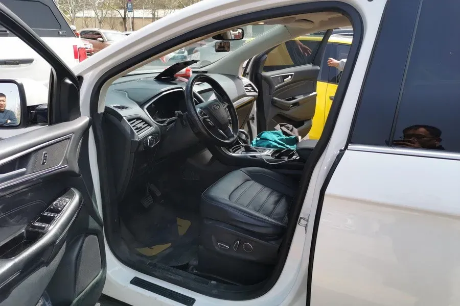 2018 Ford Edge 2.0T 245HP L4 6AT,autocango,china used car exporter,china ev exporter,chinese used car exporter,chinese used ev exporter