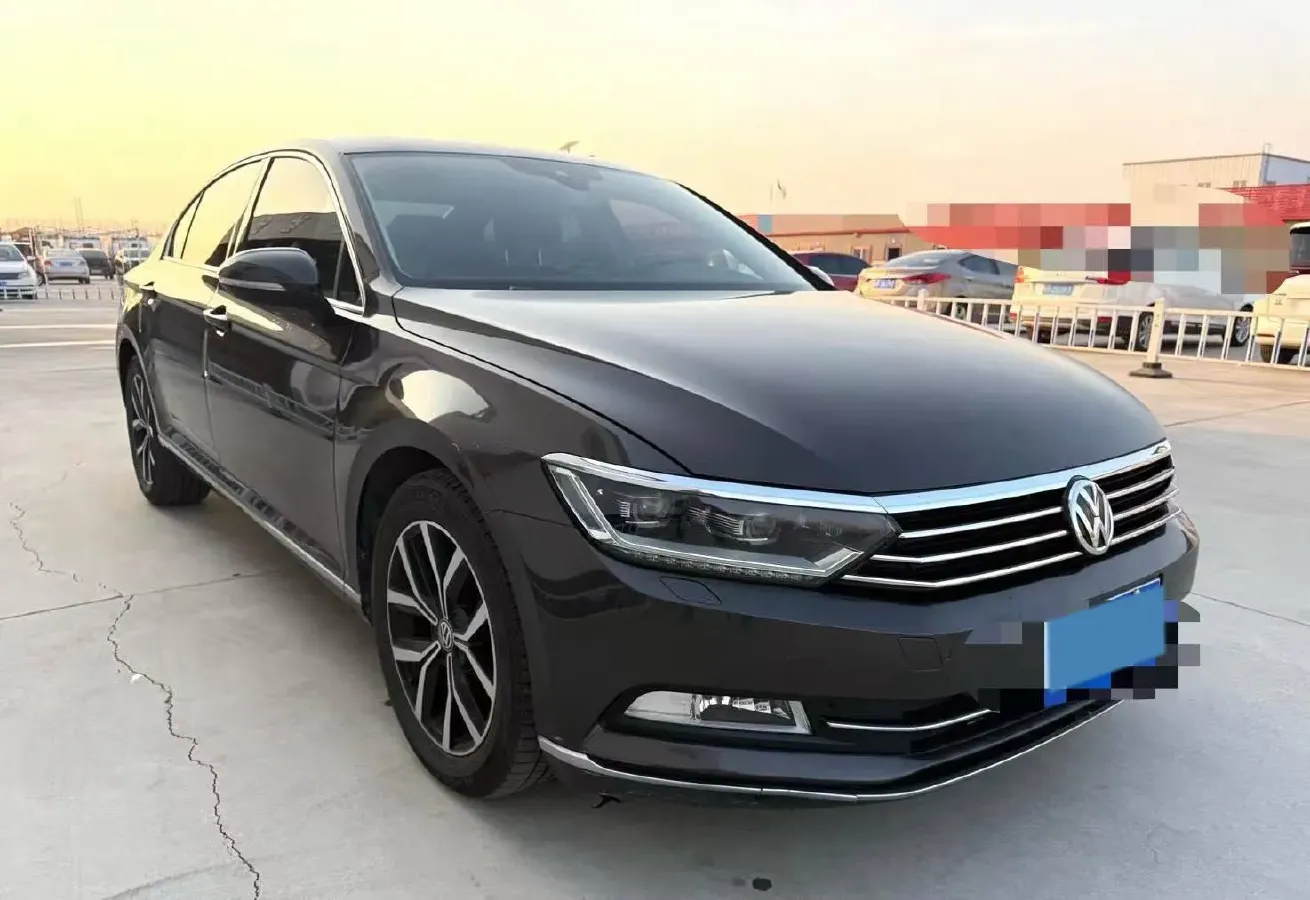 2018 Volkswagen Magotan 1.8T 180HP L4 7DCT,autocango,china used car exporter,china ev exporter,chinese used car exporter,chinese used ev exporter