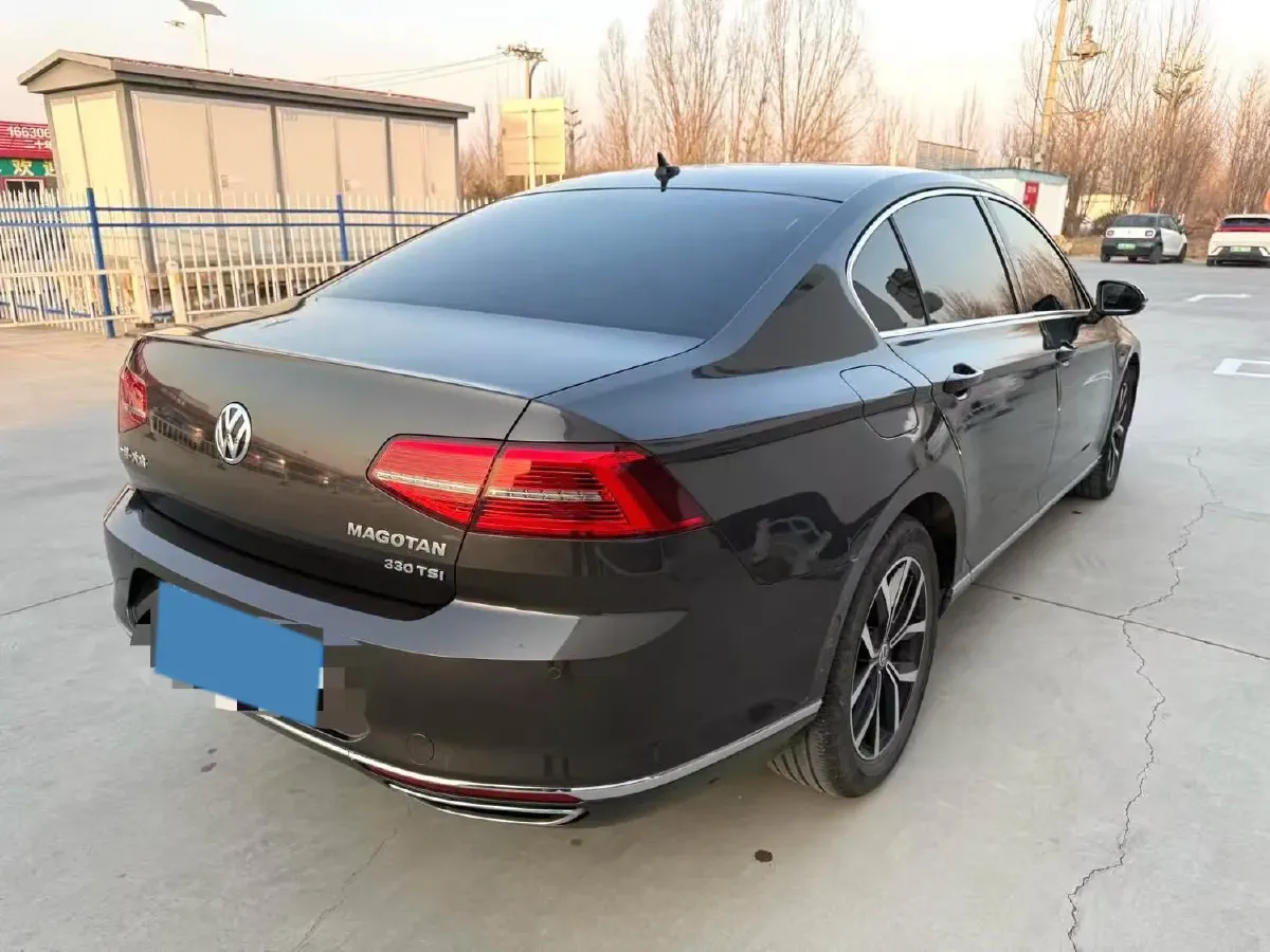 2018 Volkswagen Magotan 1.8T 180HP L4 7DCT,autocango,china used car exporter,china ev exporter,chinese used car exporter,chinese used ev exporter