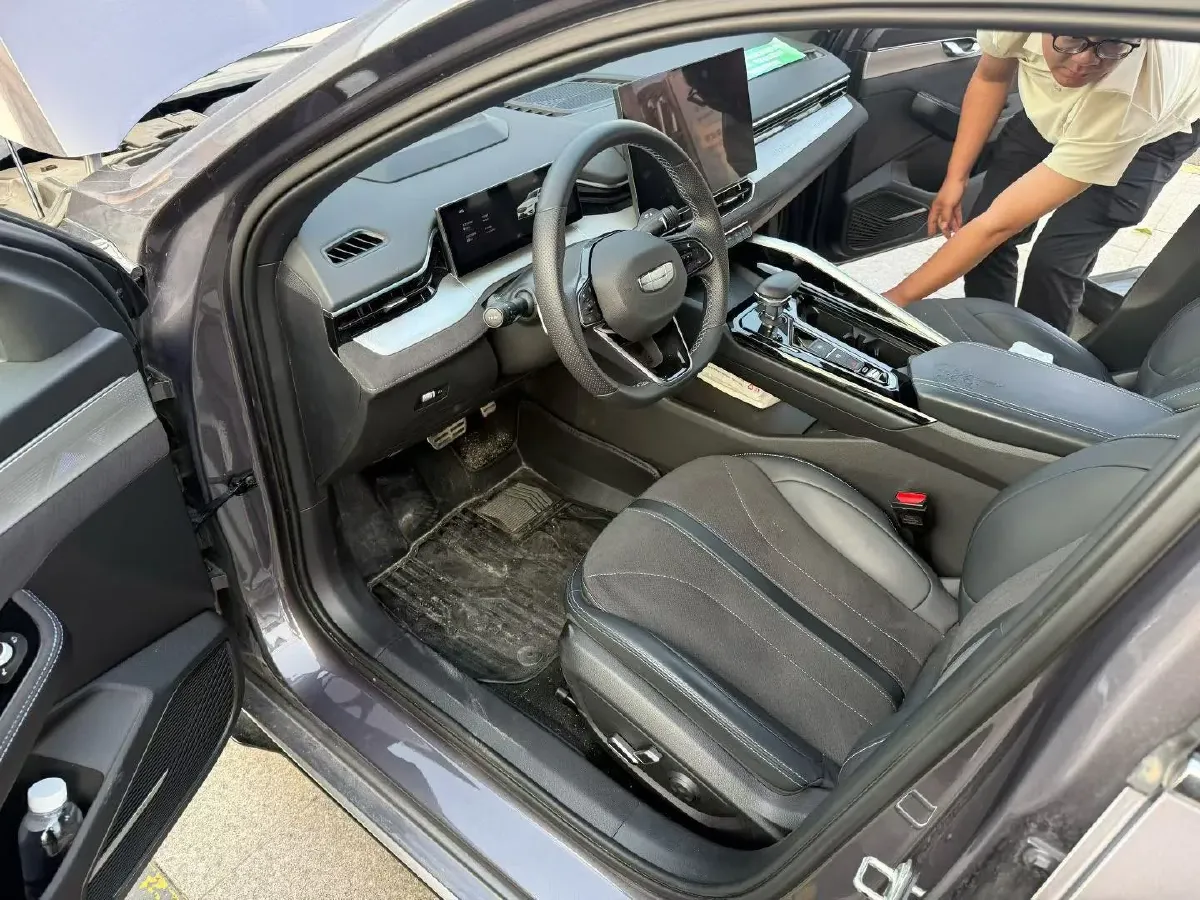 2025 Geely Preface 2.0T 238HP L4 8AT,autocango,china used car exporter,china ev exporter,chinese used car exporter,chinese used ev exporter