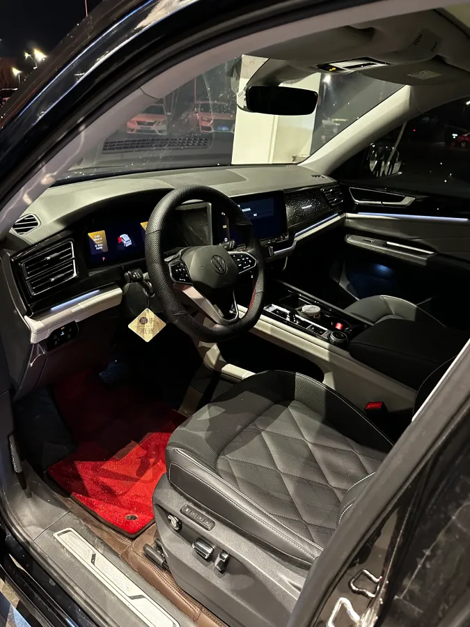 2024 Volkswagen Teramont 2.0T 220HP L4 7DCT,autocango,china used car exporter,china ev exporter,chinese used car exporter,chinese used ev exporter