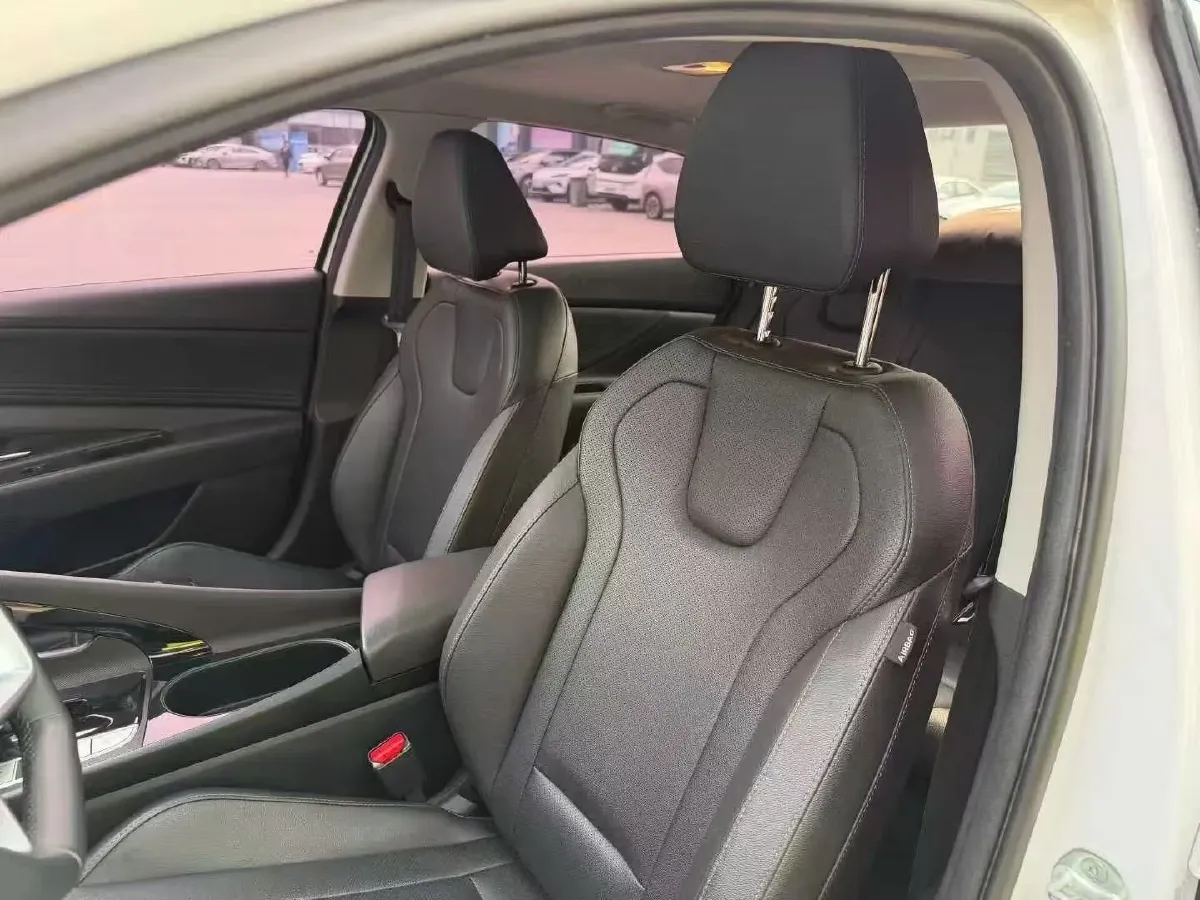 2023 Hyundai Elantra 1.5L 115HP L4 CVT,autocango,china used car exporter,china ev exporter,chinese used car exporter,chinese used ev exporter