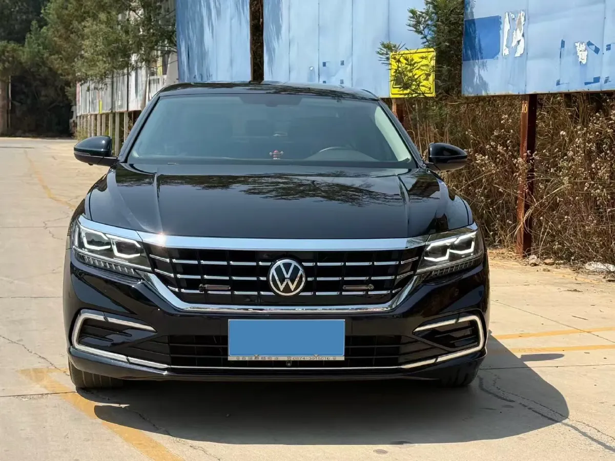 2021 Volkswagen Passat 2.0T 186HP L4 7DCT,autocango,china used car exporter,china ev exporter,chinese used car exporter,chinese used ev exporter