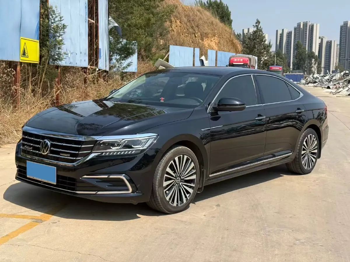2021 Volkswagen Passat 2.0T 186HP L4 7DCT,autocango,china used car exporter,china ev exporter,chinese used car exporter,chinese used ev exporter