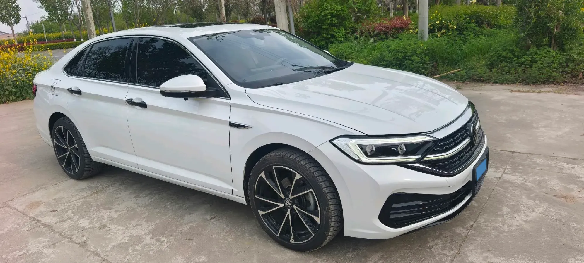 2023 Volkswagen Sagitar 1.5T 160HP L4 7DCT,autocango,china used car exporter,china ev exporter,chinese used car exporter,chinese used ev exporter