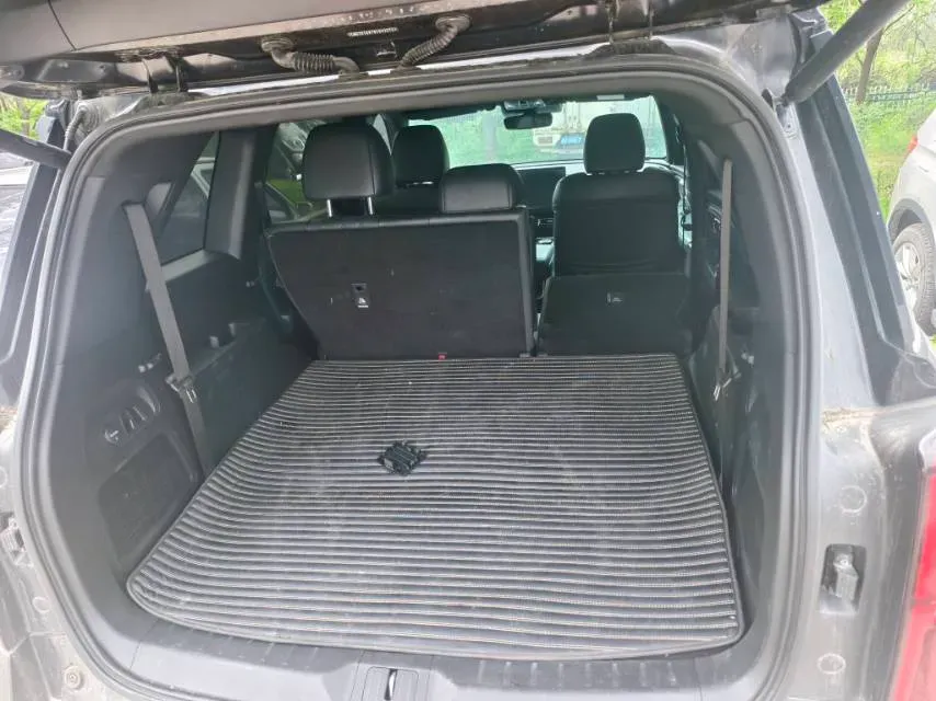 2022 GAC Trumpchi GS8 2.0T 252HP L4 8AT,autocango,china used car exporter,china ev exporter,chinese used car exporter,chinese used ev exporter