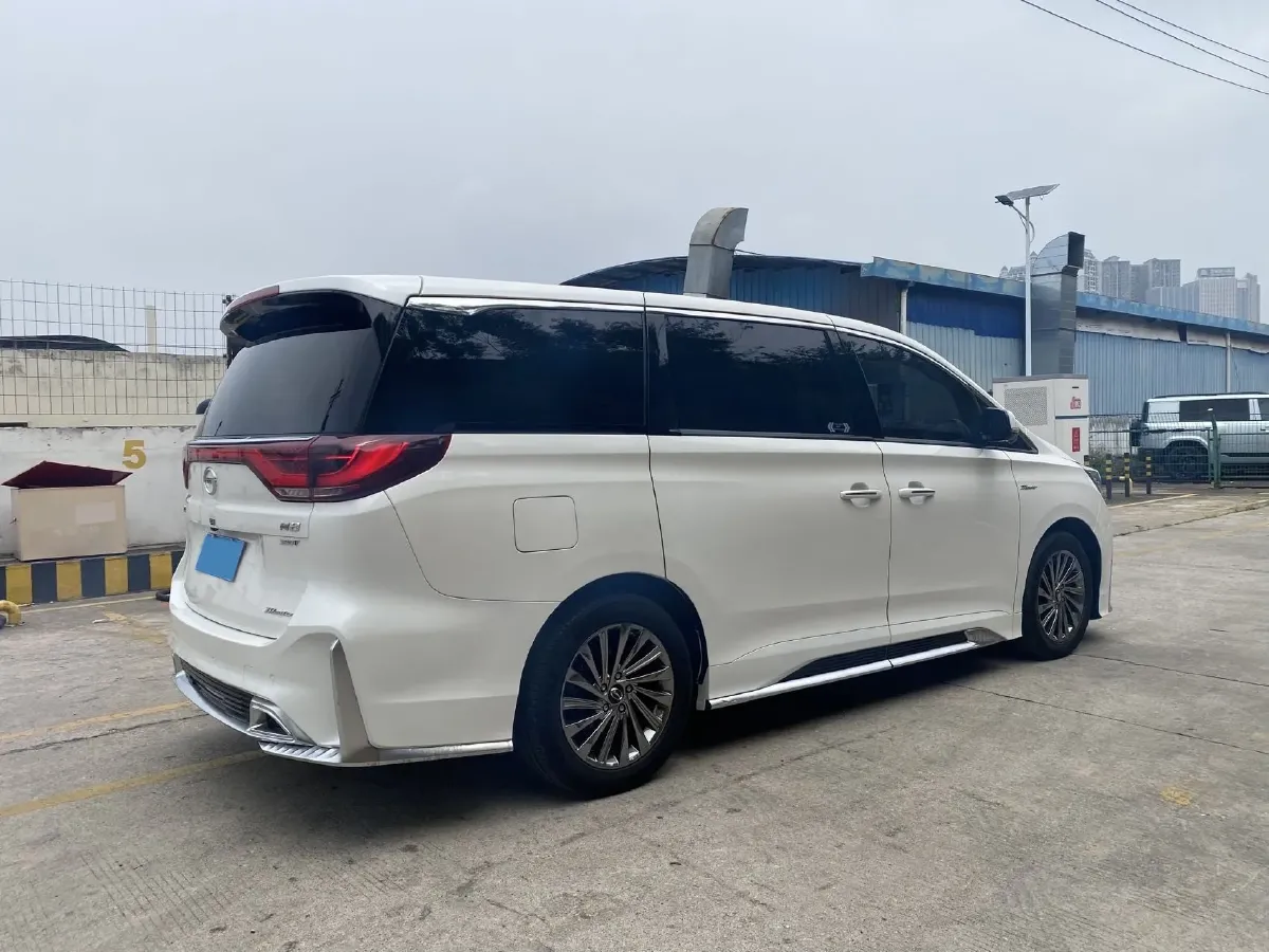 2021 GAC Trumpchi M8 2.0T 252HP L4 8AT,autocango,china used car exporter,china ev exporter,chinese used car exporter,chinese used ev exporter