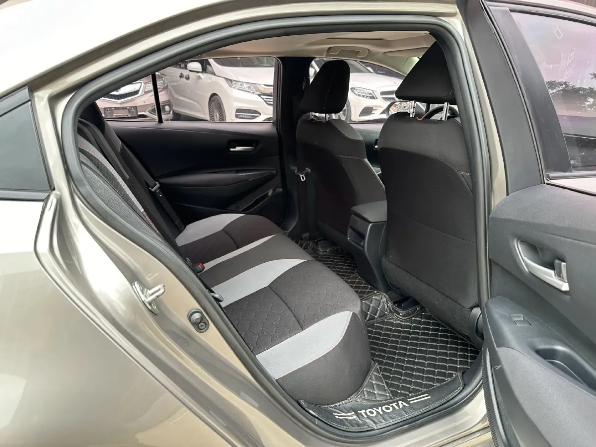 2021 Toyota Corolla 1.2T 116HP L4 CVT,autocango,china used car exporter,china ev exporter,chinese used car exporter,chinese used ev exporter