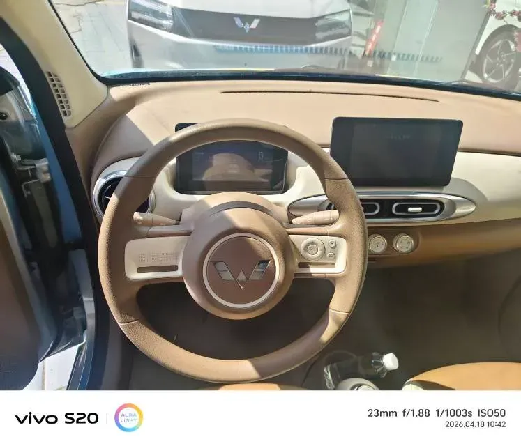 2025 WuLing HongGuang MINI EV BEV 16.2KWH,autocango,china used car exporter,china ev exporter,chinese used car exporter,chinese used ev exporter