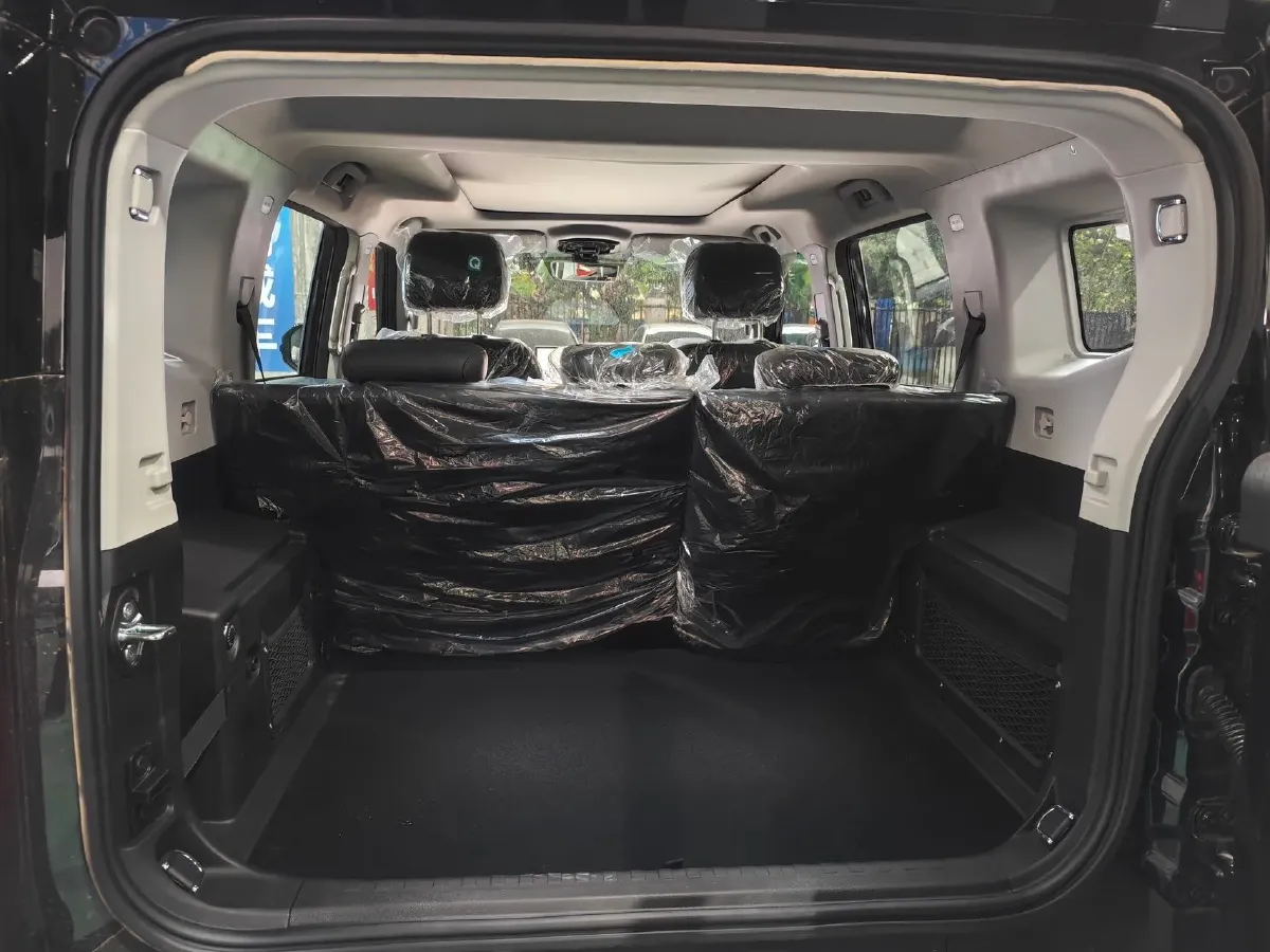 2025 Jetour Traveller 1.5T 184HP L4 7DCT,autocango,china used car exporter,china ev exporter,chinese used car exporter,chinese used ev exporter