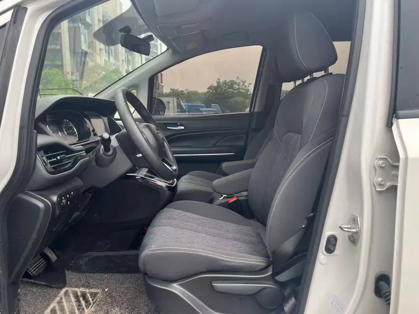 2021 GAC Trumpchi M6 1.5T 169HP L4 7DCT,autocango,china used car exporter,china ev exporter,chinese used car exporter,chinese used ev exporter