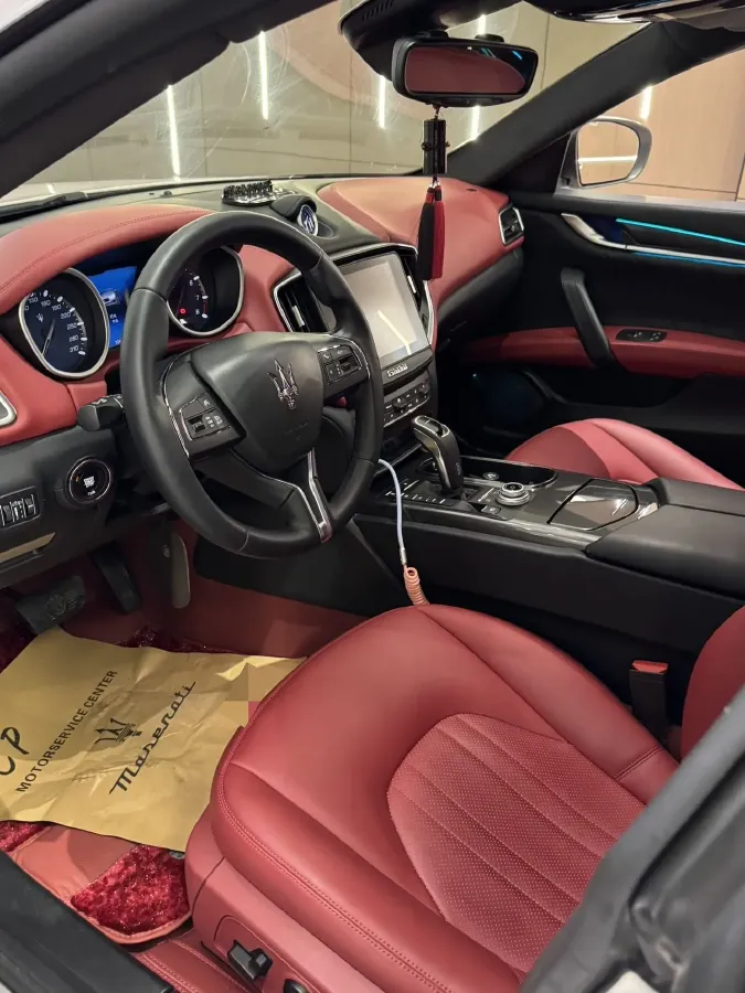 2018 Maserati Ghibli 3.0T 350HP V6 8AT,autocango,china used car exporter,china ev exporter,chinese used car exporter,chinese used ev exporter