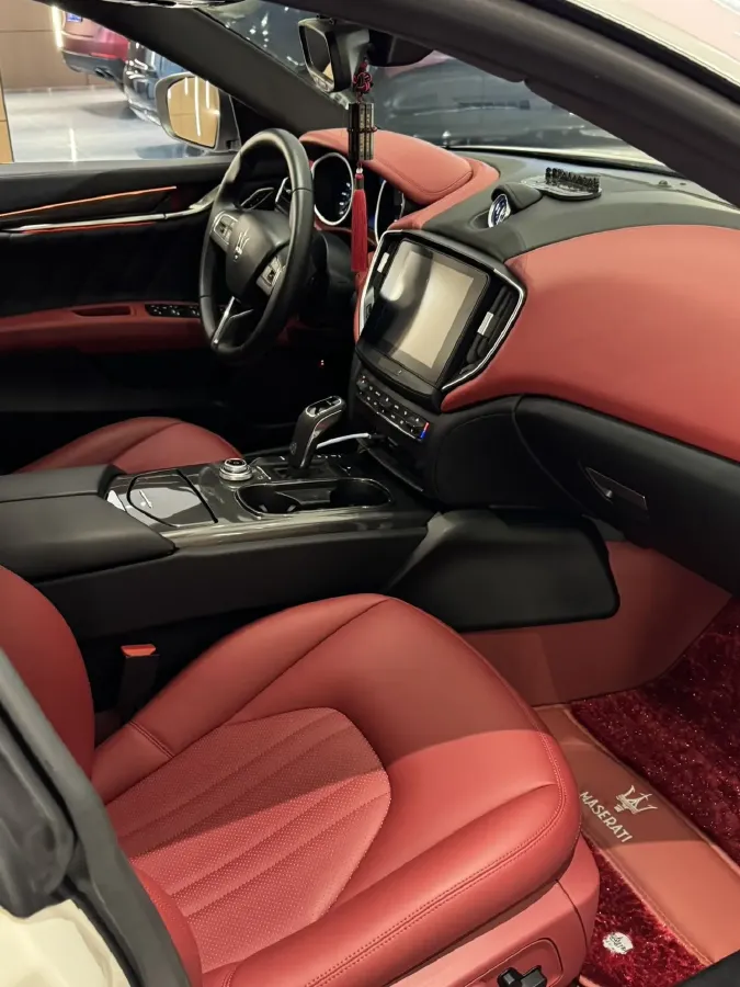 2018 Maserati Ghibli 3.0T 350HP V6 8AT,autocango,china used car exporter,china ev exporter,chinese used car exporter,chinese used ev exporter