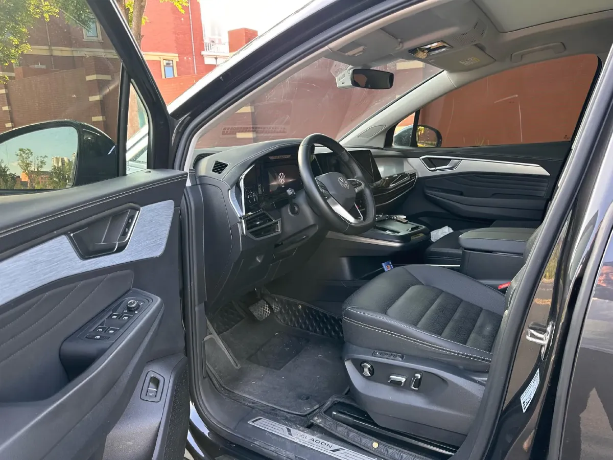 2023 Volkswagen Talagon 2.0T 220HP L4 7DCT,autocango,china used car exporter,china ev exporter,chinese used car exporter,chinese used ev exporter