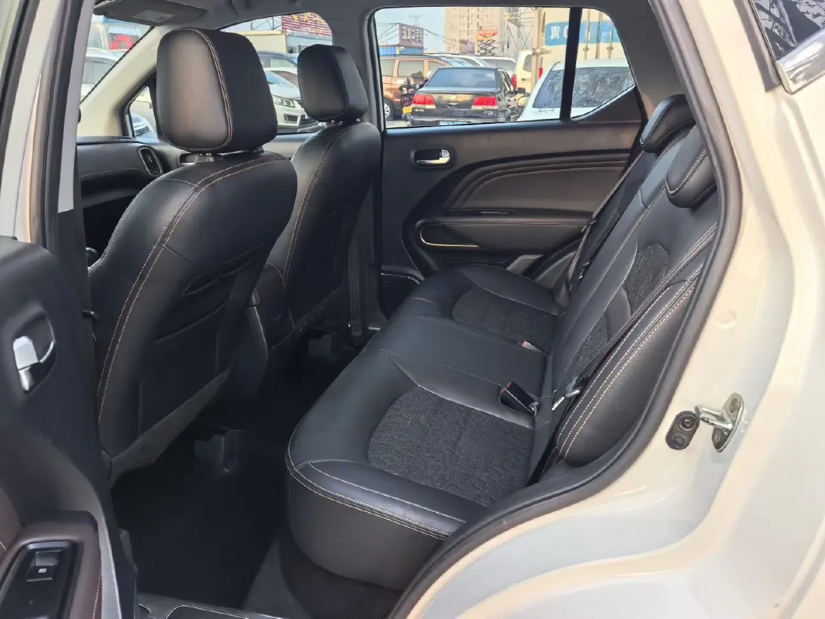 2019 GAC Trumpchi GS3 1.5L 114HP L4 5MT,autocango,china used car exporter,china ev exporter,chinese used car exporter,chinese used ev exporter