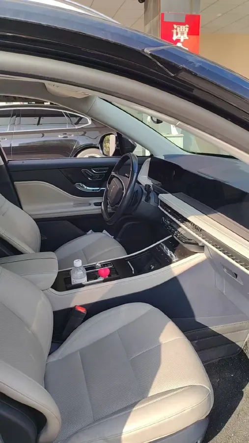 2023 Lincoln Corsair 2.0T 261HP L4 8AT,autocango,china used car exporter,china ev exporter,chinese used car exporter,chinese used ev exporter