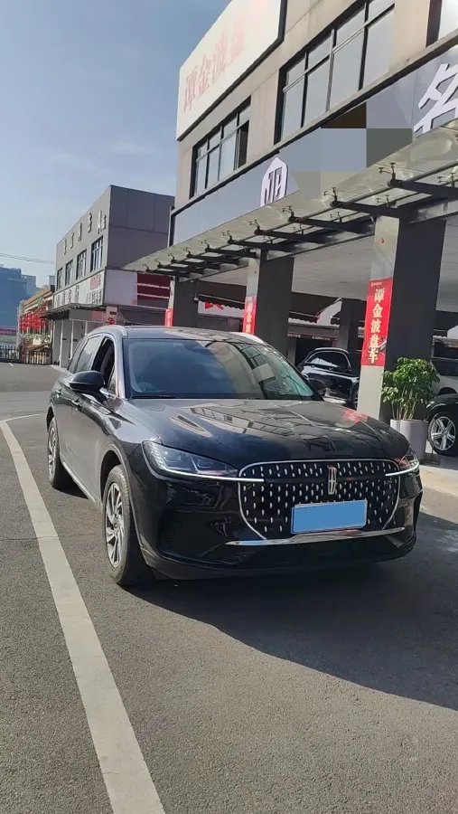 2023 Lincoln Corsair 2.0T 261HP L4 8AT,autocango,china used car exporter,china ev exporter,chinese used car exporter,chinese used ev exporter