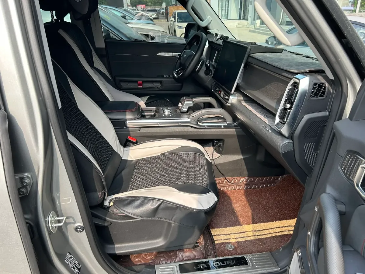 2023 Jetour Traveller 1.5T 184HP L4 7DCT,autocango,china used car exporter,china ev exporter,chinese used car exporter,chinese used ev exporter