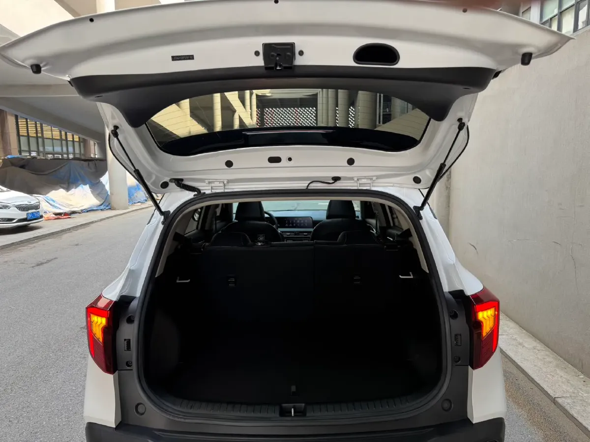 2023 Kia Seltos 1.5L 115HP L4 CVT,autocango,china used car exporter,china ev exporter,chinese used car exporter,chinese used ev exporter