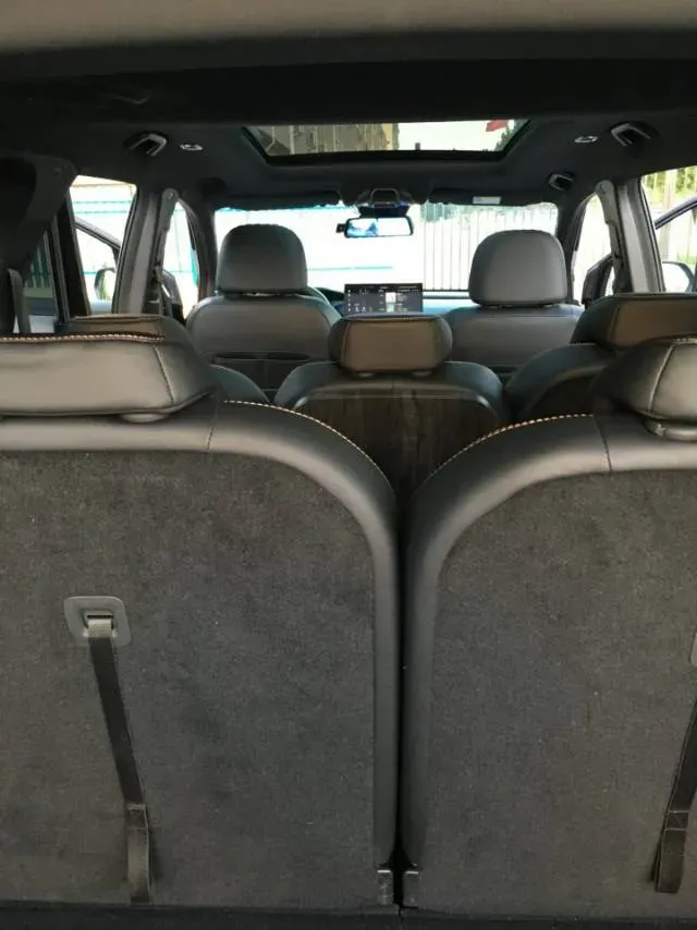 2023 Geely Okavango L 2.0T 218HP L4 7DCT,autocango,china used car exporter,china ev exporter,chinese used car exporter,chinese used ev exporter