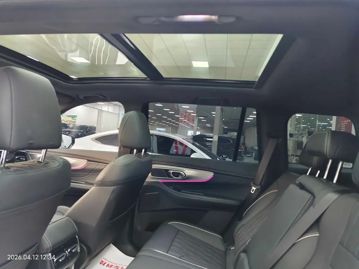 2025 GAC Trumpchi GS8 2.0T 252HP L4 8AT,autocango,china used car exporter,china ev exporter,chinese used car exporter,chinese used ev exporter