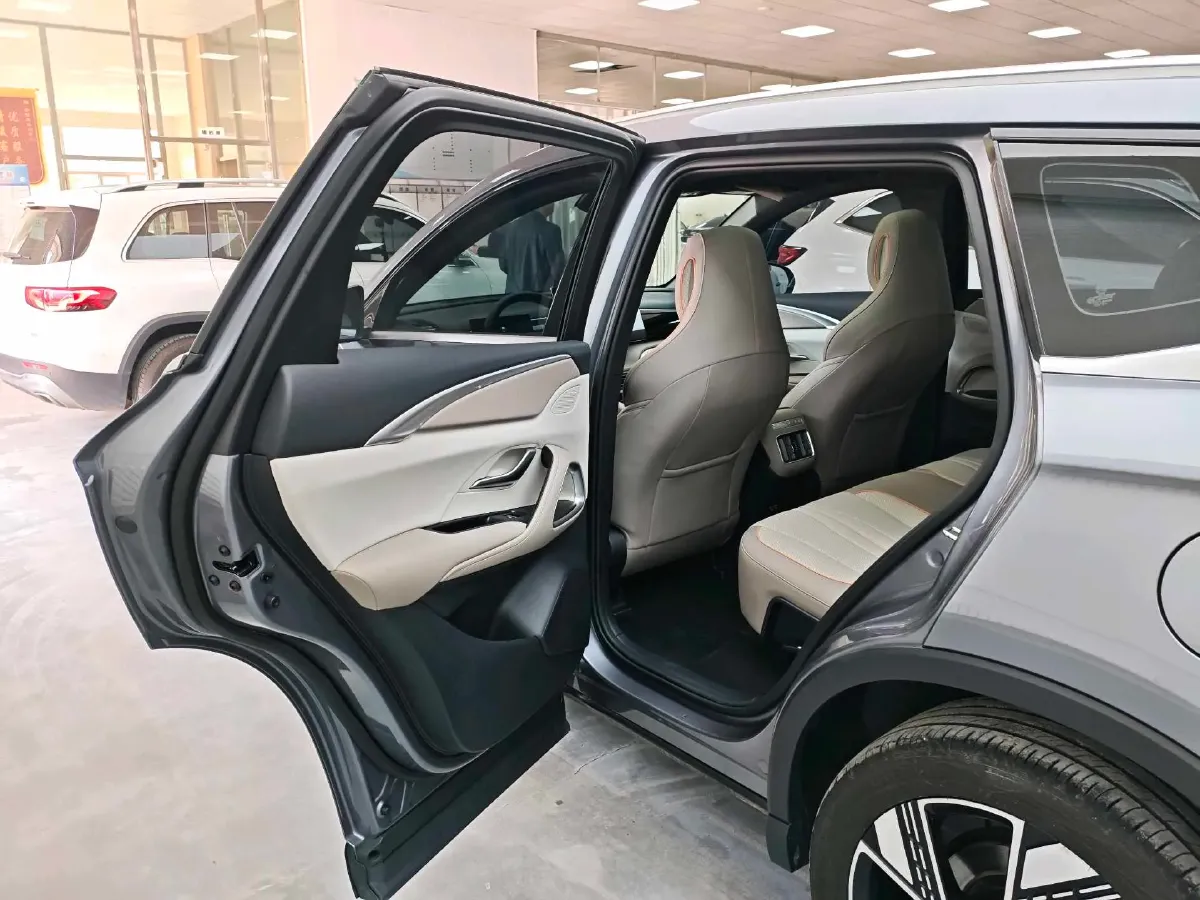 2023 BYD Song Pro 1.5L 110HP L4 E-CVT PHEV 18.3KWH,autocango,china used car exporter,china ev exporter,chinese used car exporter,chinese used ev exporter