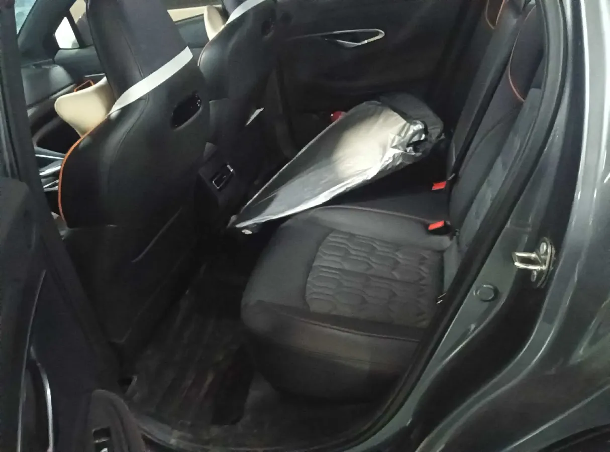 2022 ChangAn UNI-T 2.0T 233HP L4 8AT,autocango,china used car exporter,china ev exporter,chinese used car exporter,chinese used ev exporter