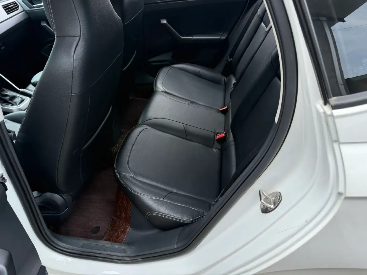 2021 Bestune T55 1.5T 169HP L4 7DCT,autocango,china used car exporter,china ev exporter,chinese used car exporter,chinese used ev exporter