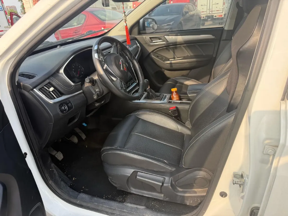 2022 ChangAn UNI-V 1.5T 188HP L4 7DCT,autocango,china used car exporter,china ev exporter,chinese used car exporter,chinese used ev exporter