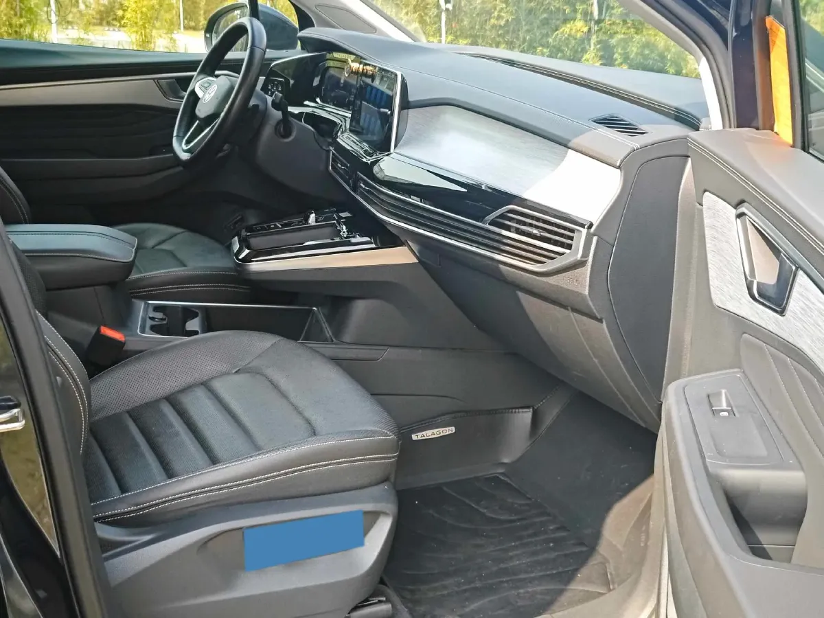 2021 Volkswagen Talagon 2.0T 186HP L4 7DCT,autocango,china used car exporter,china ev exporter,chinese used car exporter,chinese used ev exporter