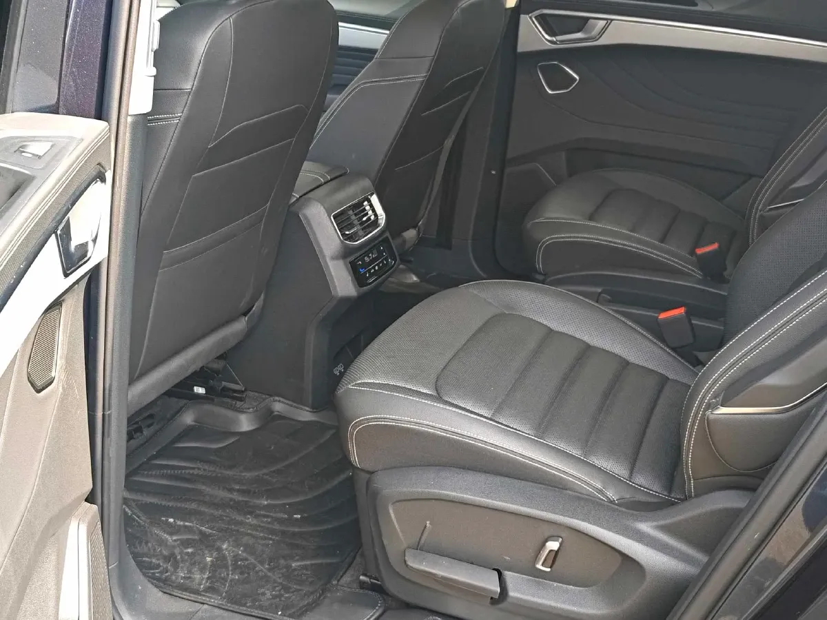 2021 Volkswagen Talagon 2.0T 186HP L4 7DCT,autocango,china used car exporter,china ev exporter,chinese used car exporter,chinese used ev exporter