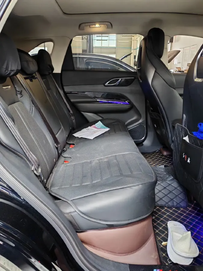 2024 HongQi HS3 1.5T 169HP L4 7DCT,autocango,china used car exporter,china ev exporter,chinese used car exporter,chinese used ev exporter