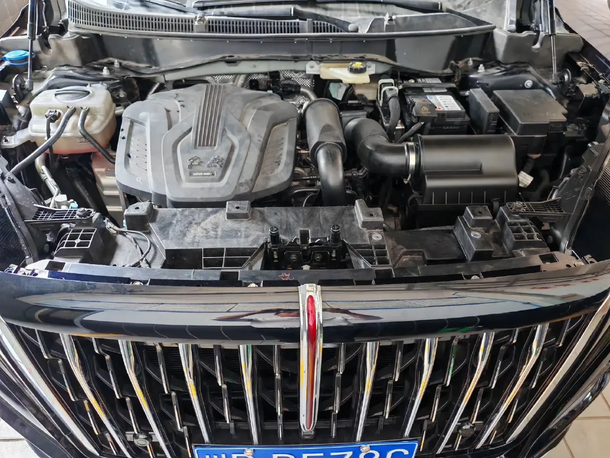 2024 HongQi HS3 1.5T 169HP L4 7DCT,autocango,china used car exporter,china ev exporter,chinese used car exporter,chinese used ev exporter