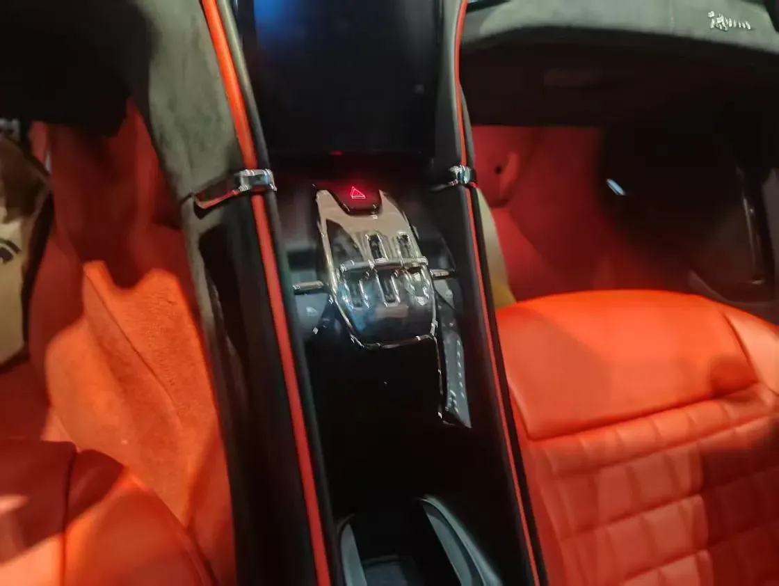 2020 Ferrari Roma 3.9T 620HP V8 8DCT,autocango,china used car exporter,china ev exporter,chinese used car exporter,chinese used ev exporter