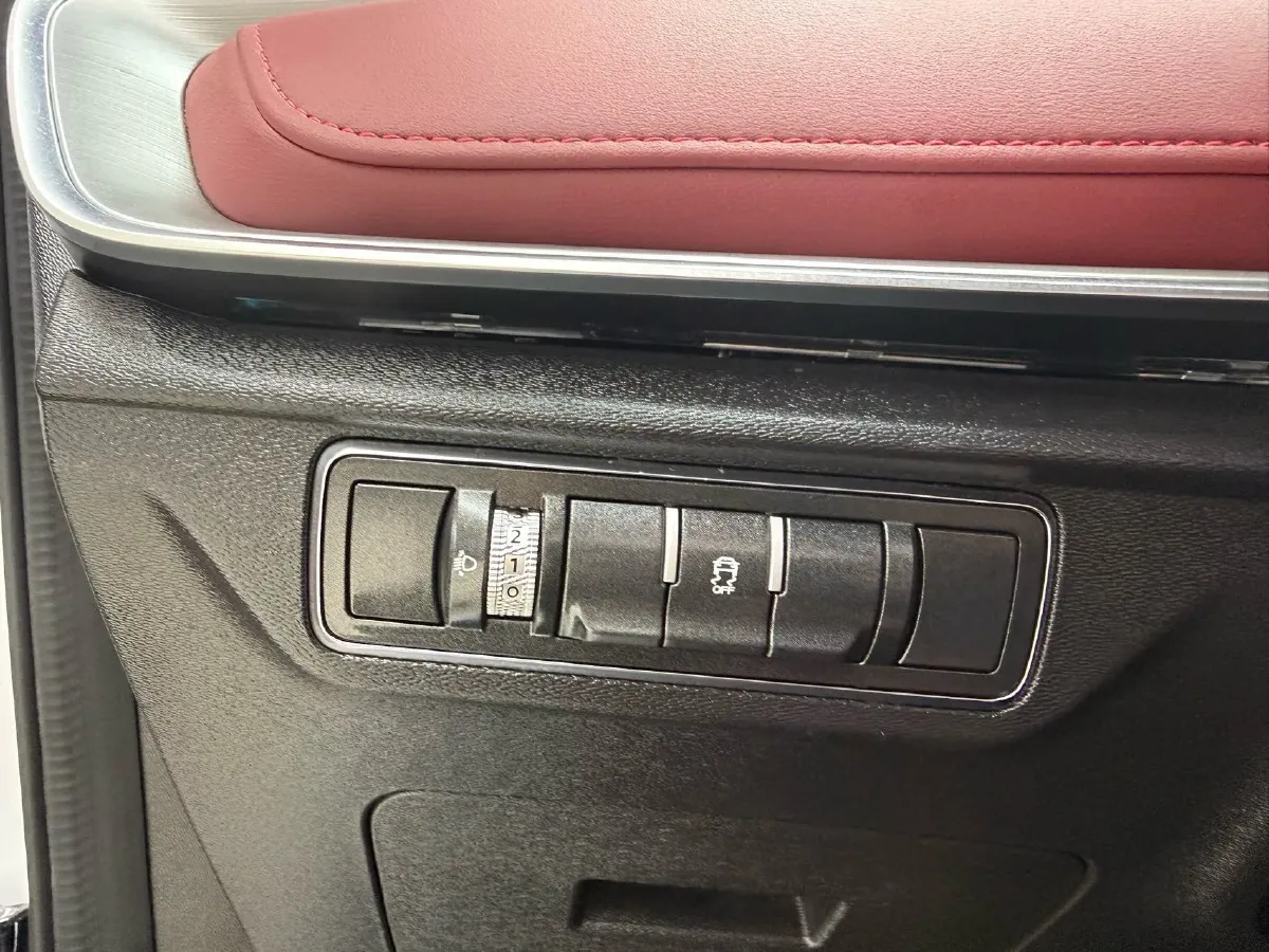 2021 Bestune B70 1.5T 169HP L4 7DCT,autocango,china used car exporter,china ev exporter,chinese used car exporter,chinese used ev exporter