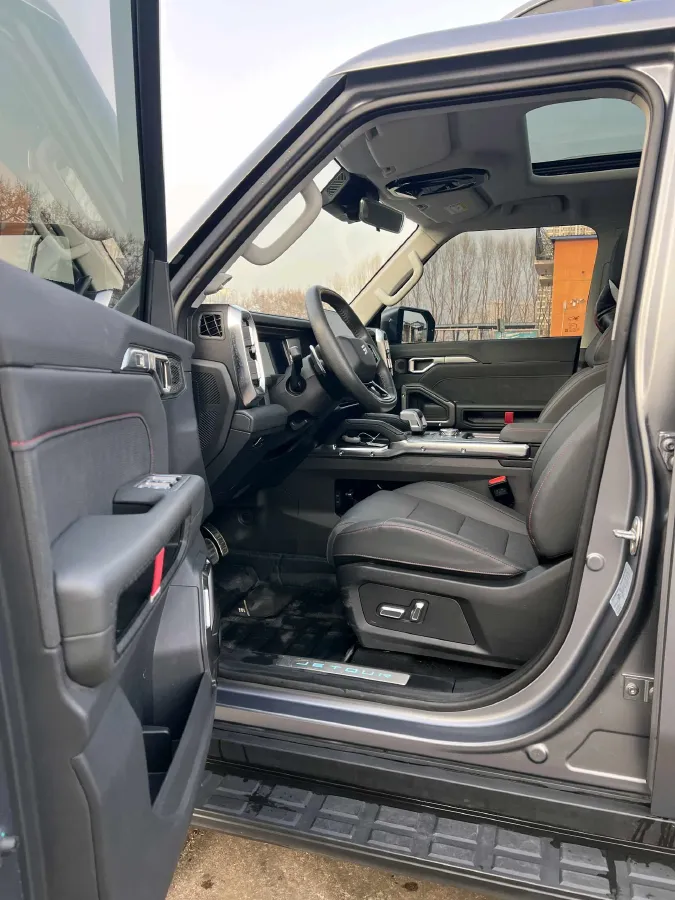 2023 Jetour Traveller 2.0T 254HP L4 7DCT,autocango,china used car exporter,china ev exporter,chinese used car exporter,chinese used ev exporter