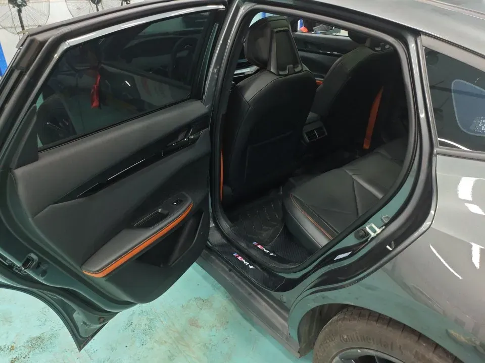 2022 ChangAn UNI-V 1.5T 188HP L4 7DCT,autocango,china used car exporter,china ev exporter,chinese used car exporter,chinese used ev exporter