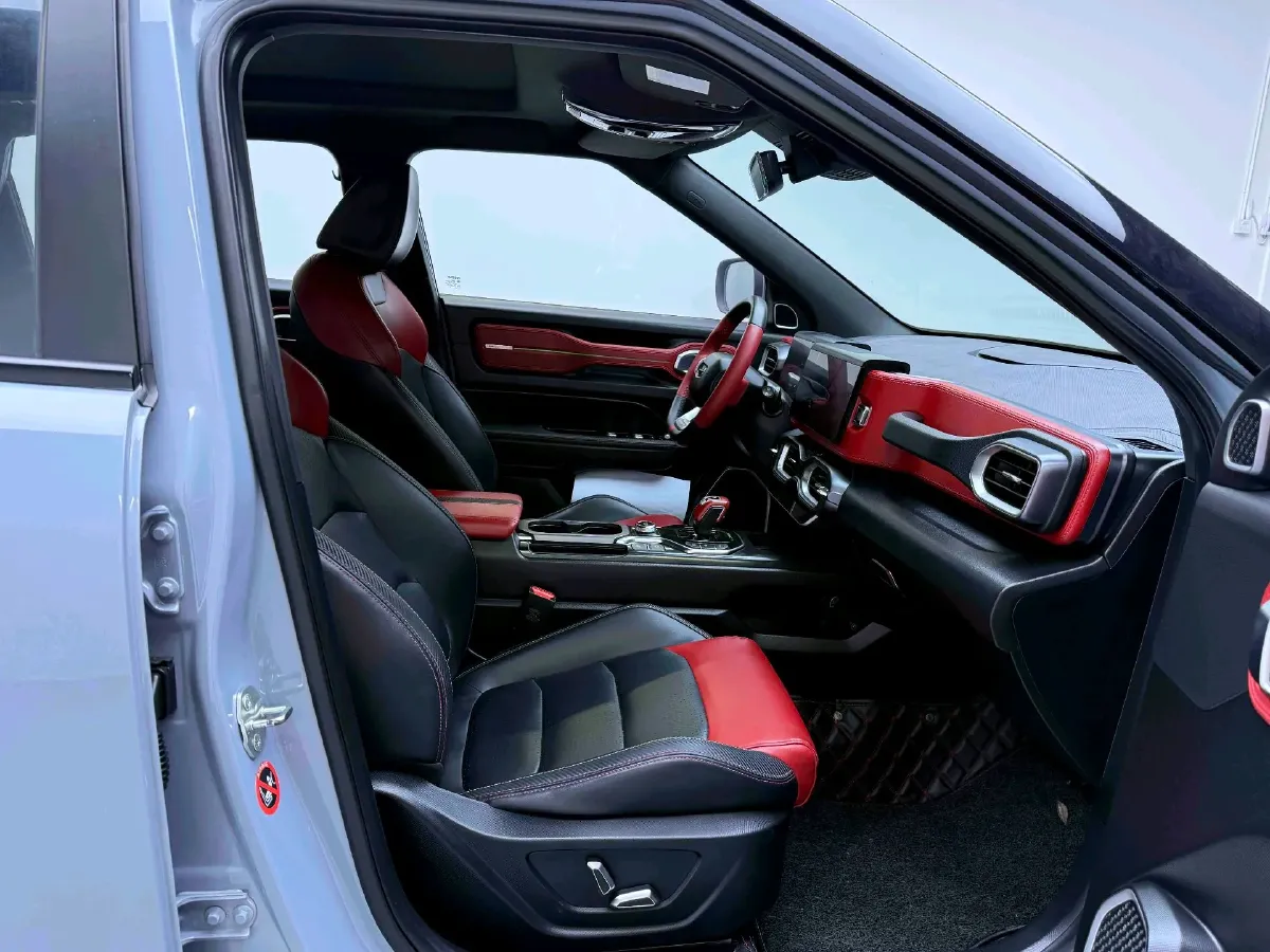 2020 Geely ICON 1.5T 177HP L3 7DCT,autocango,china used car exporter,china ev exporter,chinese used car exporter,chinese used ev exporter