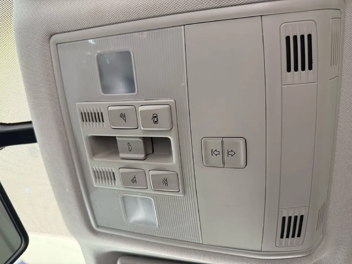 2021 Skoda Karoq 1.4T 150HP L4 7DCT,autocango,china used car exporter,china ev exporter,chinese used car exporter,chinese used ev exporter