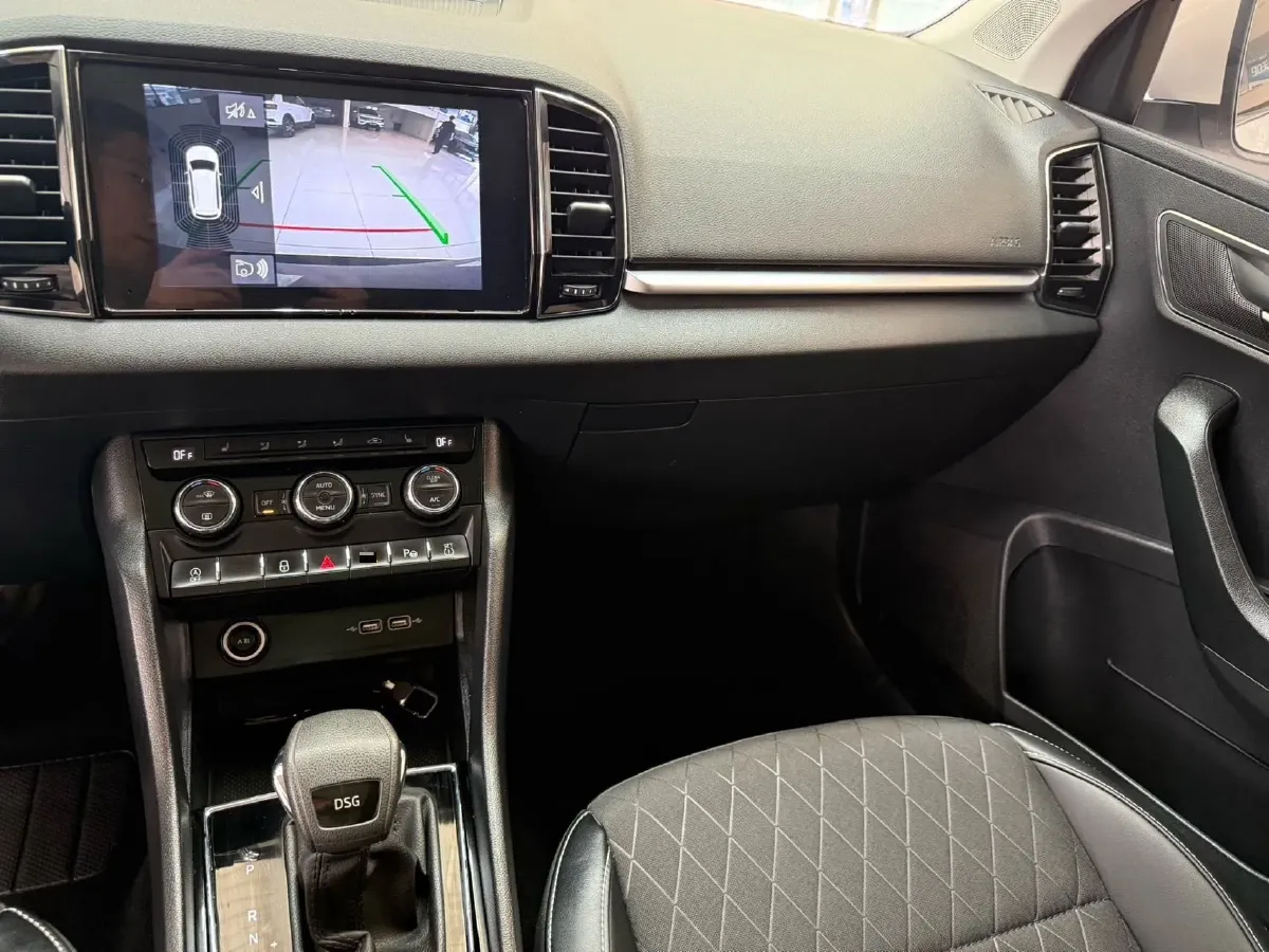 2021 Skoda Karoq 1.4T 150HP L4 7DCT,autocango,china used car exporter,china ev exporter,chinese used car exporter,chinese used ev exporter