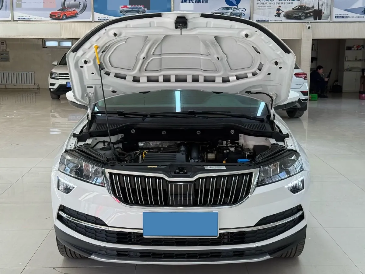 2021 Skoda Karoq 1.4T 150HP L4 7DCT,autocango,china used car exporter,china ev exporter,chinese used car exporter,chinese used ev exporter