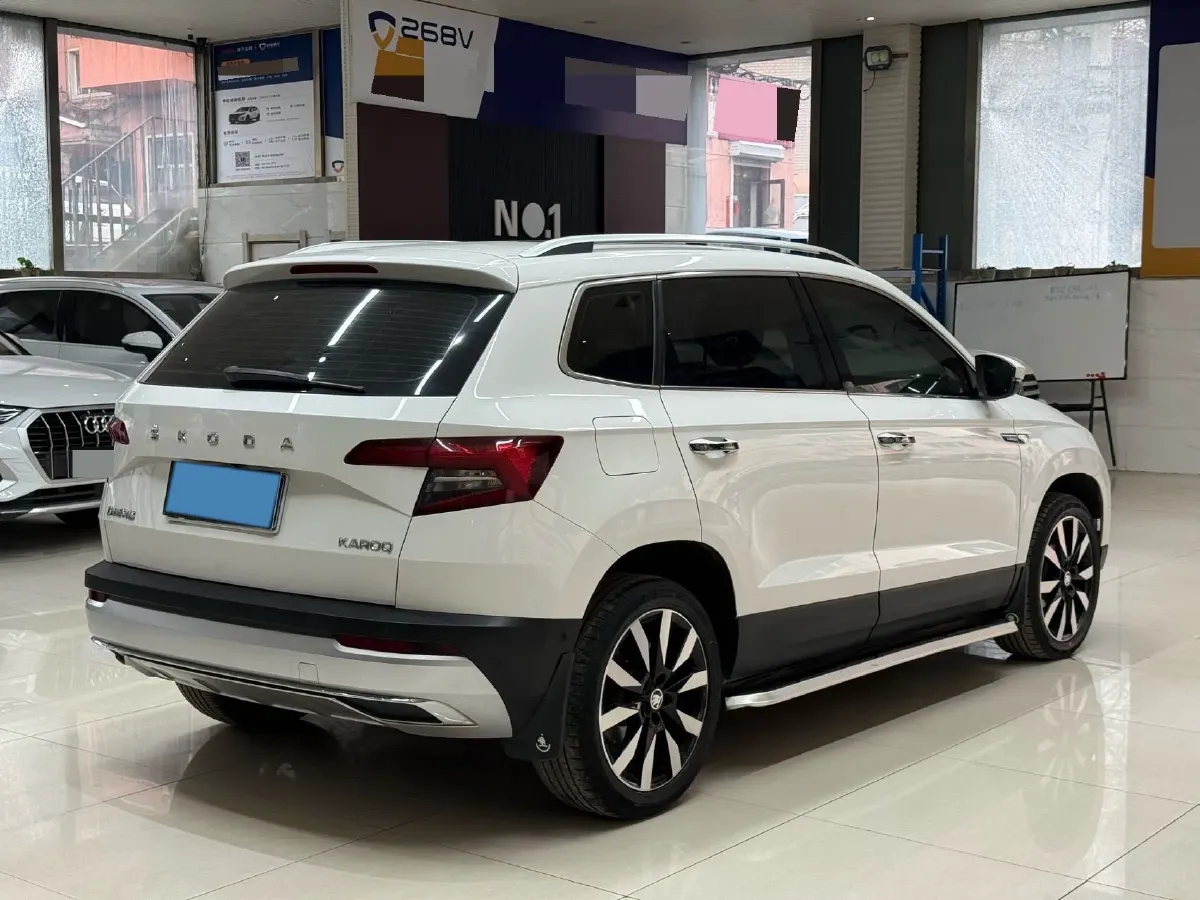 2021 Skoda Karoq 1.4T 150HP L4 7DCT,autocango,china used car exporter,china ev exporter,chinese used car exporter,chinese used ev exporter