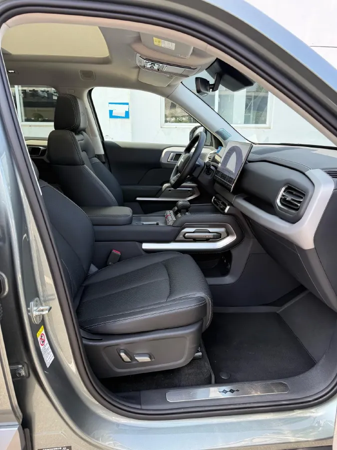 2025 FangChengBao Tai 3 BEV,autocango,china used car exporter,china ev exporter,chinese used car exporter,chinese used ev exporter