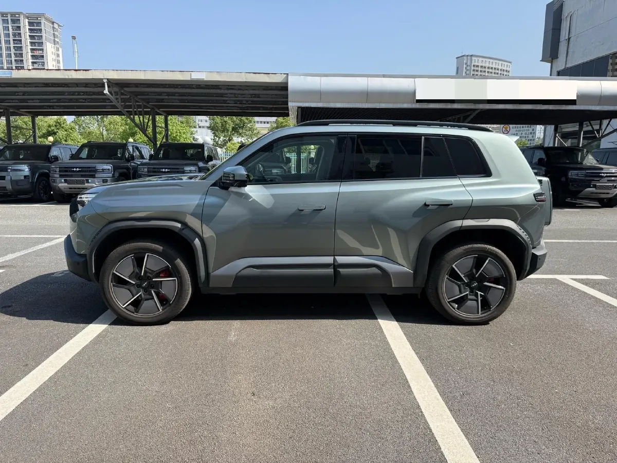 2025 FangChengBao Tai 3 BEV,autocango,china used car exporter,china ev exporter,chinese used car exporter,chinese used ev exporter