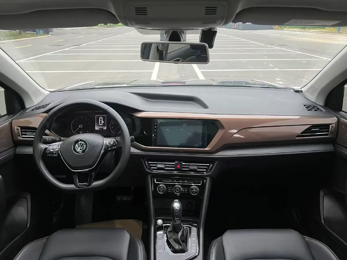 2020 Volkswagen Tharu 1.4T 150HP L4 7DCT,autocango,china used car exporter,china ev exporter,chinese used car exporter,chinese used ev exporter